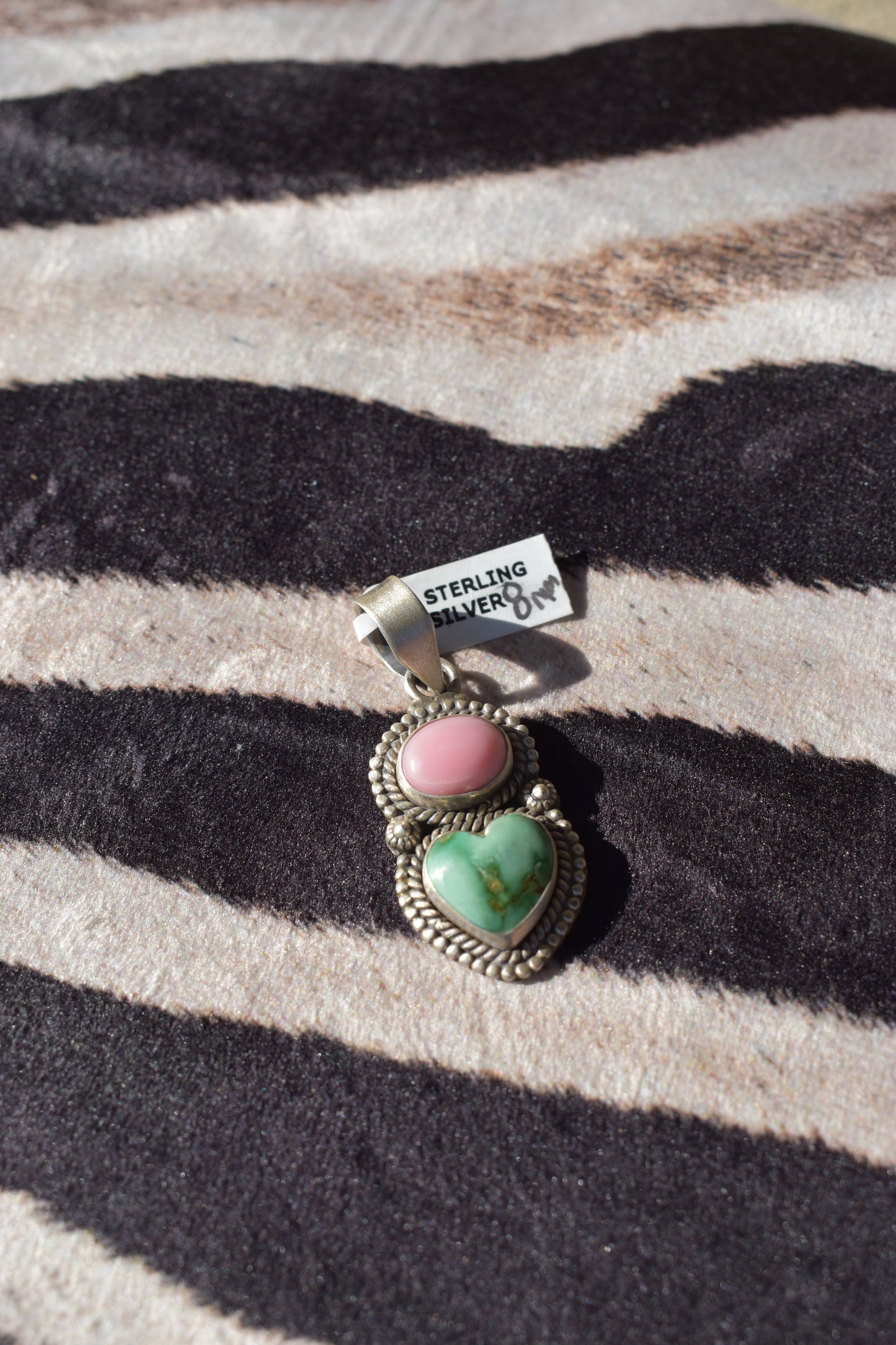 Sonoran/pink conch pendant